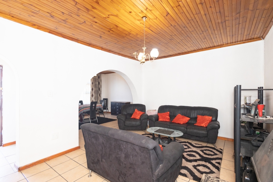 4 Bedroom Property for Sale in Ravensmead Western Cape